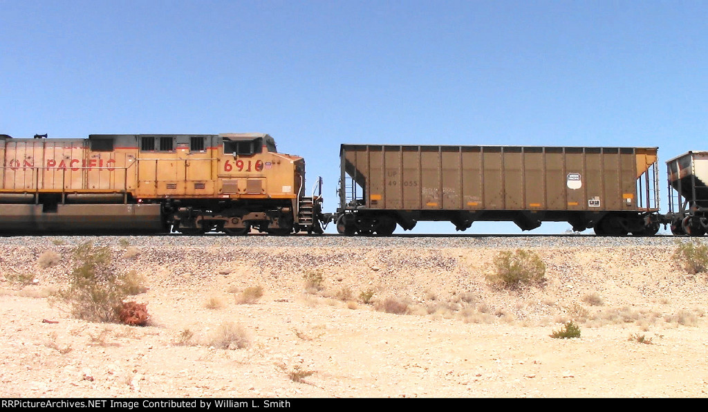 EB Unit Empty Hooper Frt at Erie NV W-Pshr -91